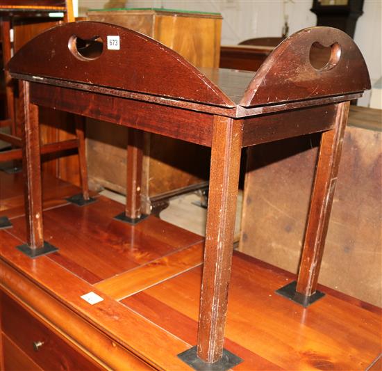 Butlers tray on stand